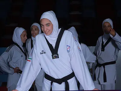 قطعی‌شدن اولین مدال‌جهانی تاریخ تکواندوی بانوان/صعود یعقوبی به نیمه‌نهایی