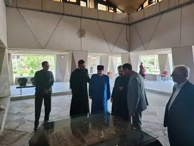 بازدید اسقف اعظم ارامنه ایران از آرامگاه و موزه نادرشاه افشار