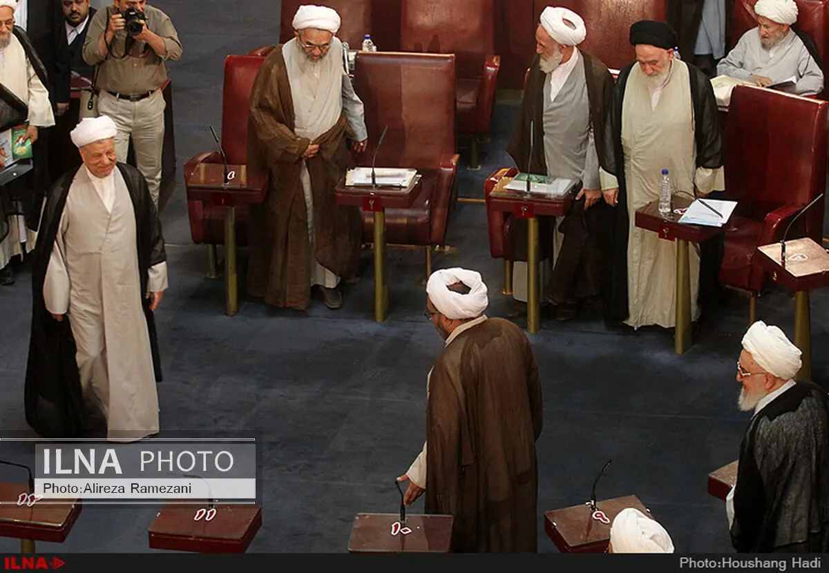آیت‌الله هاشمی نفر اول خبرگان تهران / مصباح یزدی از خبرگان جا ماند