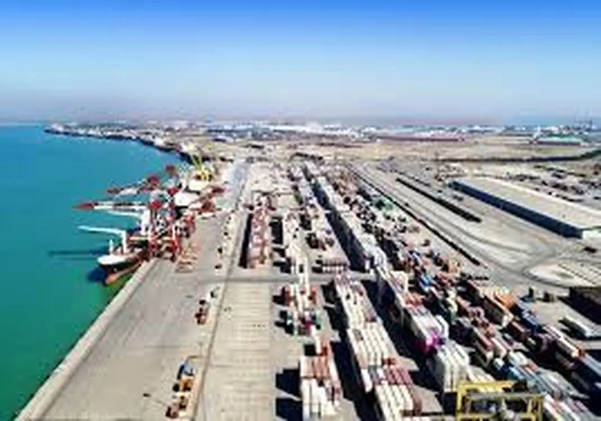 بیش از هزار تن مواد اولیه پتروشیمی قائد بصیر با ورود قضایی دادستان بندر امام خمینی (ره) ترخیص شد