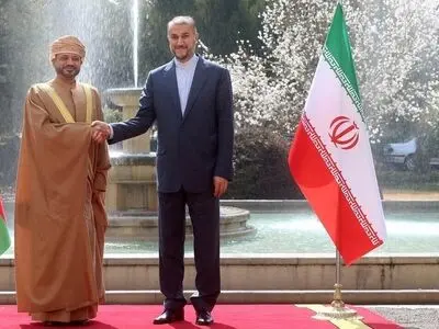 وزیر الخارجیة العماني یزور طهران الیوم