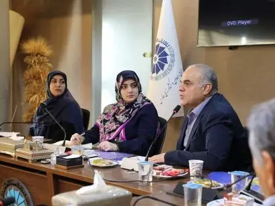 عدم توجه به اقتصاد، تبعات ناگواری برای جامعه دارد/ بخش خصوصی واقعی با هرگونه ایجاد رانت مخالف است