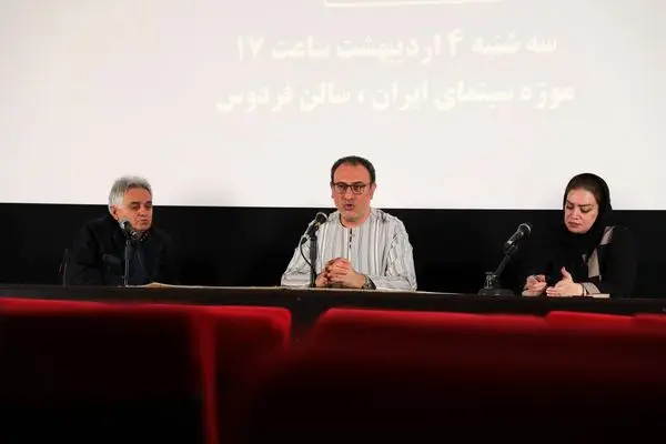 مستند تاریخ معماری ایران، تحت تاثیر فعالیت‌های حمید سهیلی است