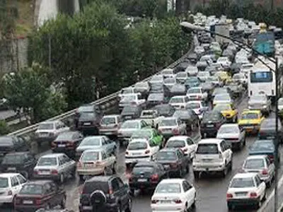 ترافیک در آزادراه کرج قزوین/بارش برف در محور کیاسر _ سمنان