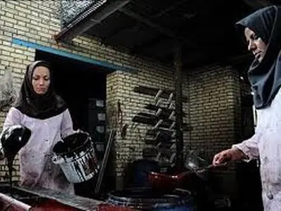 نقدی بر افزایش سن و سابقه بازنشستگی زنان/ آیا مشکلات تامین اجتماعی با این اصلاحات حل می‌شود؟