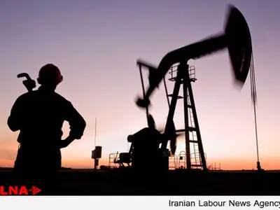 سهمِ کارگران آبادان از منطقه آزاد اروند فقط گرانی بود/خبری از اشتغال پردرآمد نیست