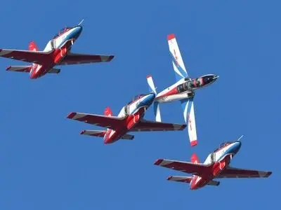 Trade war, spy claims cloud horizon for China airshow