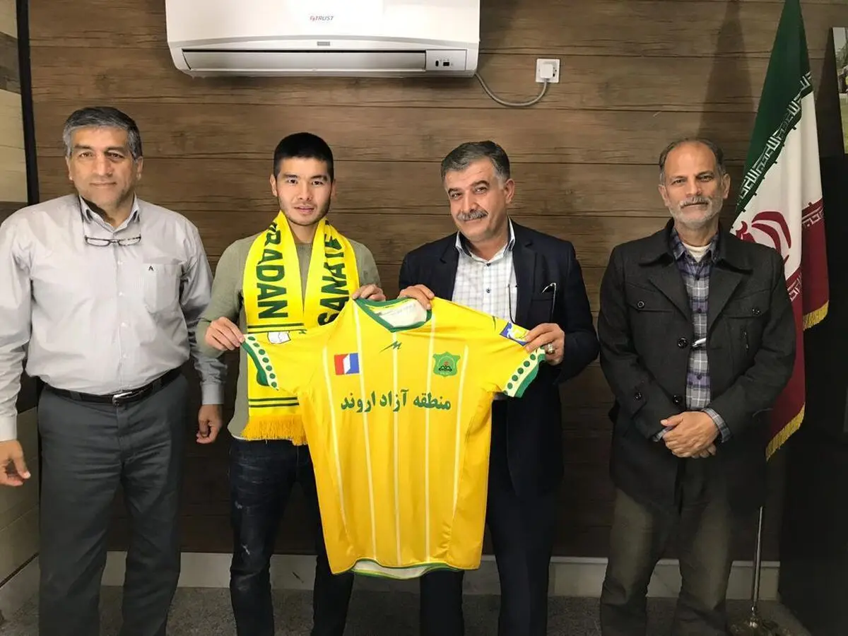 عزیز سیدیکوف به صنعت نفت پیوست