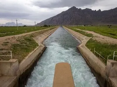 تعیین حریم دریاچه سد درودزن و جلوگیری از ورود سموم کشاورزی به آب دریاچه 