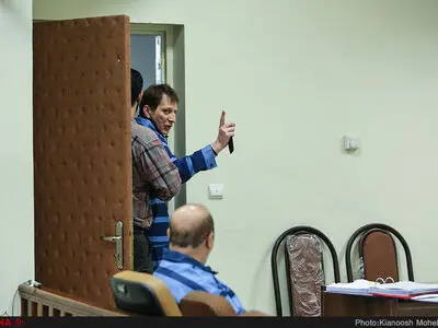 از درگیری لفظی زنجانی با وکیل وزارت نفت تا اخراج متهم ردیف اول