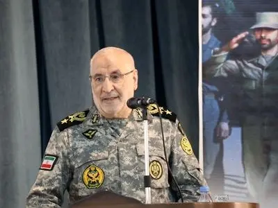 ملتی که توان دفاعی نداشته باشد، تسلیم بیگانگان می‌شود