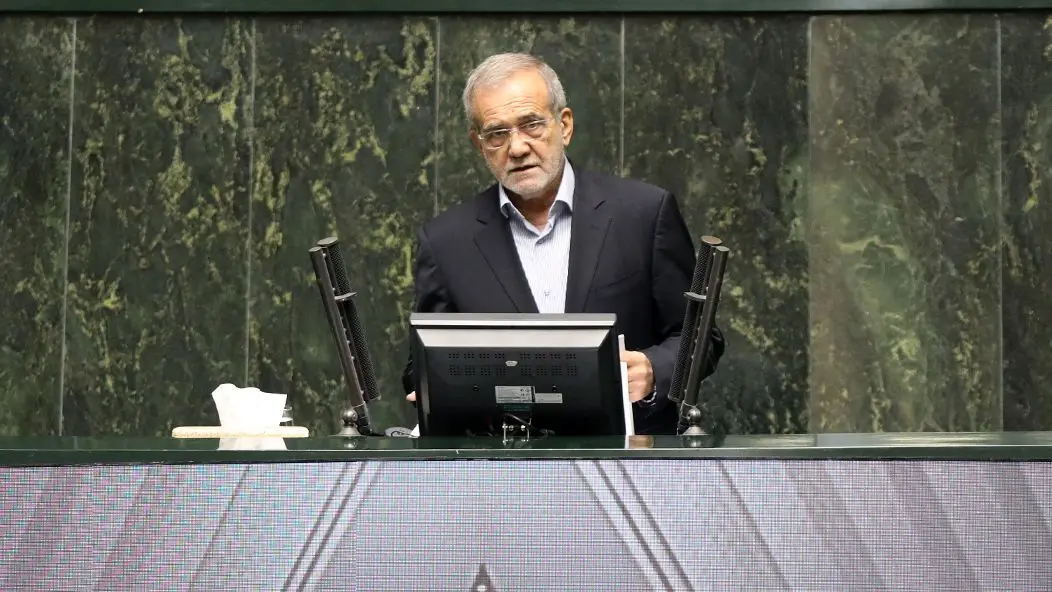 الرئیس بزشکیان: أوضاع المیاه من القضایا الحیویة والضروریة فی البلاد