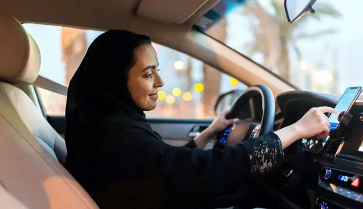 حمایت حقوقی سازمان تاکسیرانی از بانوان/ انتقال مالکیت خودروها در حال انجام است