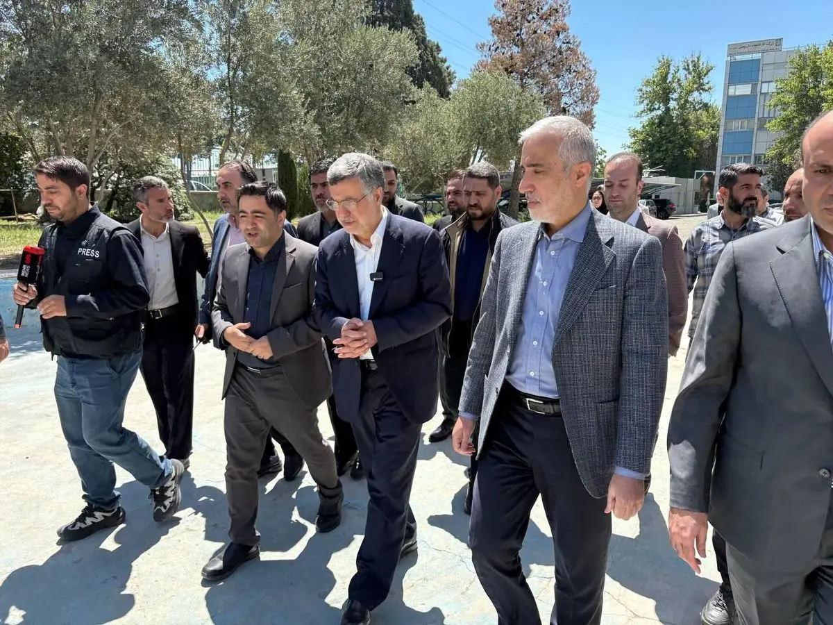 تاکید وزیر بهداشت بر مهار قیمت دارو و تامین نیاز بیماران 


