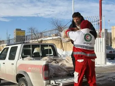 تامین موادغذایی به میزان 100 میلیون ریال برای روستاییان گرفتار در برف