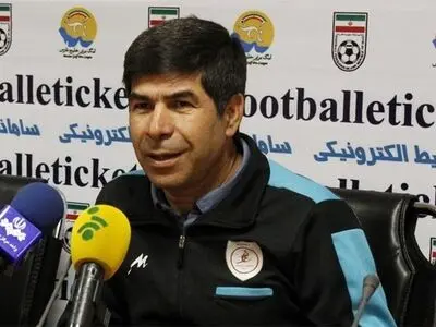 قنبری: بازی ما و ذوب آهن بازی نابرابرها بود / کنترل تیم در دستم است
