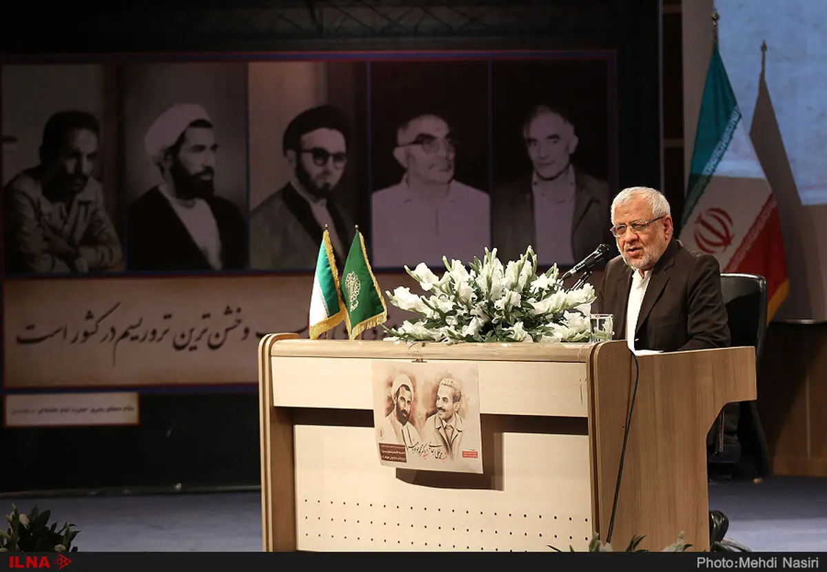 دولت با همکاری مجلس سیاست‌های خود را دگرگون کند
