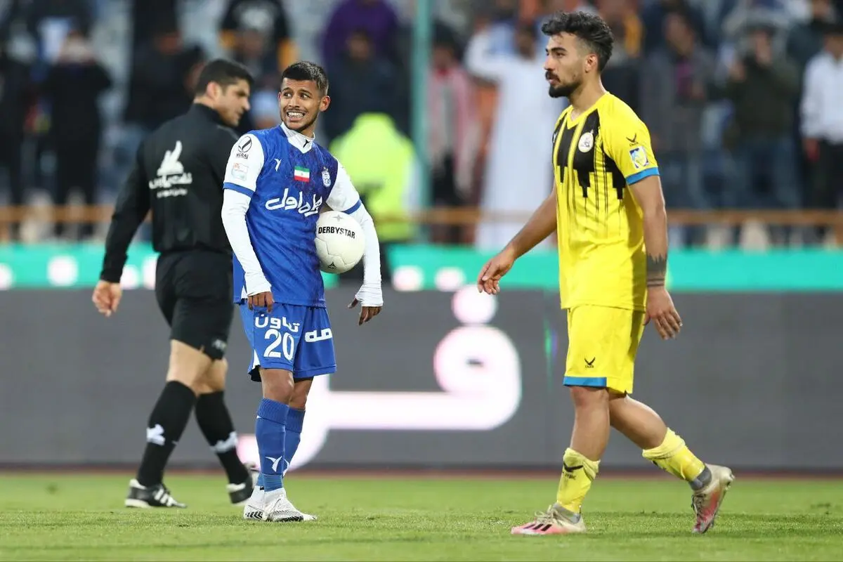 تداوم صدرنشینی سپاهان / استقلال منتظر لغزش پرسپولیس + جدول