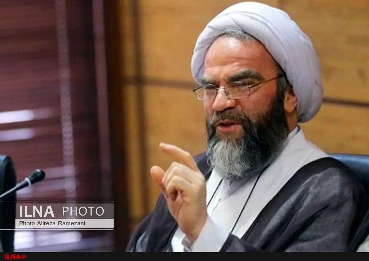 پذیرش وحدت و اجماع از سوی اصولگرایان برای ظاهرسازی است/برخی در شناخت اسلام هم روحیه انحصارطلبی دارند