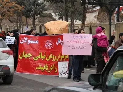 کارگران ۲۵ ماه طلب بیمه‌ای دارند/عدم تمدید قرارداد سه کارگر دیگر در سال جدید