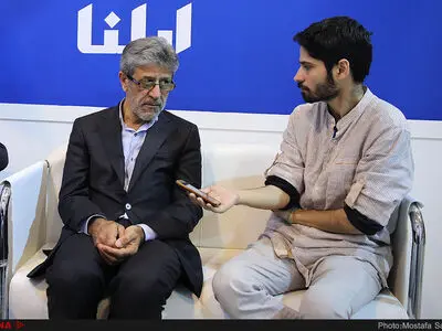تغییر مشی سیاسی به‌خاطر مطامع شخصی غیرقابل‌قبول است/ مصلحت‌اندیشی برای جامعه ضروری است