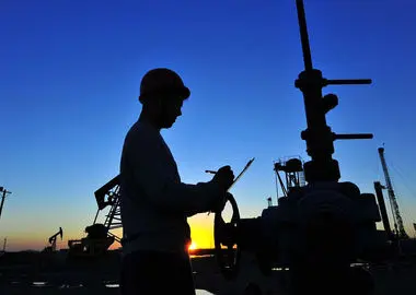 سایه مذاکرات ایران و آمریکا بر بازار نفت/ کاهش ۲ درصدی