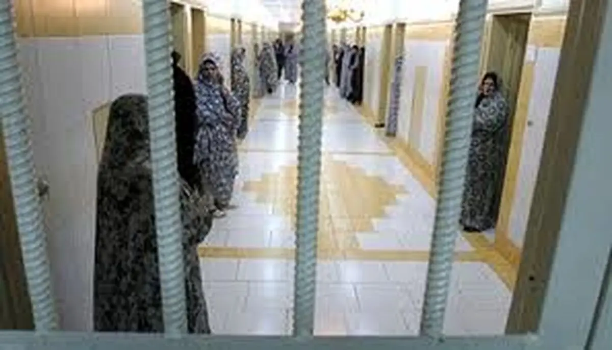 بازدید رئیس کل دادگستری استان البرز از بند نسوان ندامتگاه فردیس/ 25 زندانی آزاد شدند 45 زندانی دیگر به مرخصی می روند