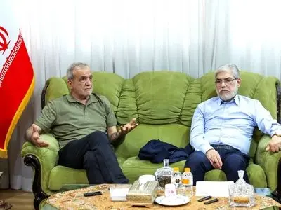 برخی اقدام به تصرف ساختمان‌های اداری و اراضی دانشگاهی کرده‌اند