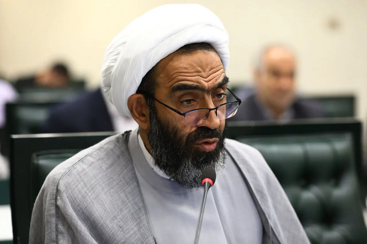 نقدعلی در نشست مجلس برای بررسی برنامه‌های وزیر پیشنهادی دفاع: