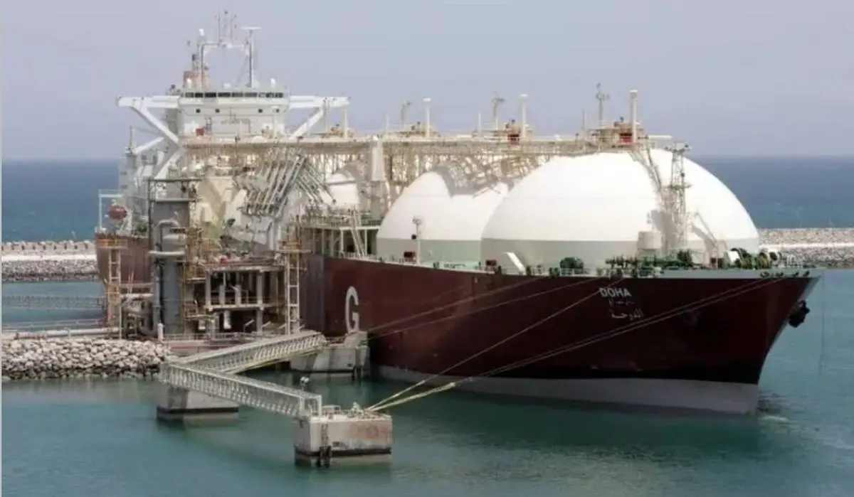 دو تانکر حمل گاز مایع قطر از تنگه هرمز عبور می‌کنند