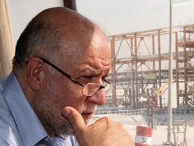 مهر تایید زنگنه بر انتخاب پارسیان به‌عنوان هاب سوم پتروشیمی کشور