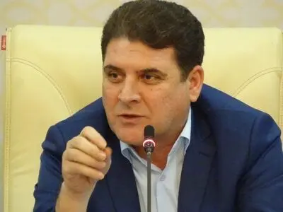 پرداخت معوقات کارگری اولویت اول همه پروژه های در حال اجرا باشد 