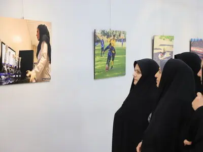 نمایشگاه عکس « زنان در قاب تصویر» در نگارخانه حوزه هنری آذربایجان غربی افتتاح شد 