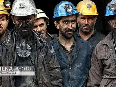ویدئو/ کارگران در انتظار برآوردن خواسته های خود از مسیر بهارستان