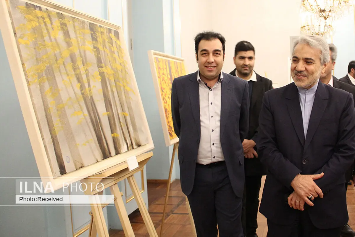نمایشگاه مریم حیدرزاده با حضور رئیس سازمان برنامه و بودجه افتتاح شد