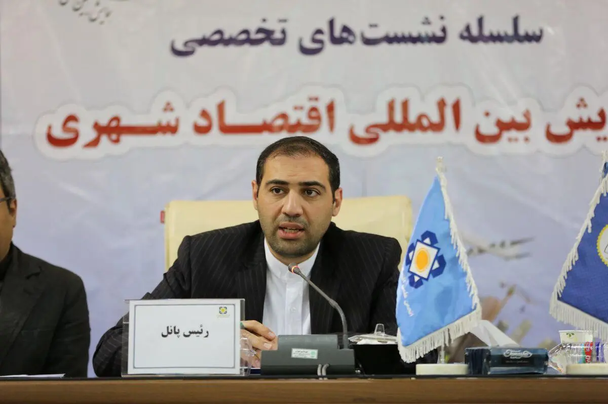 ۱۰ درصد از درآمد کلان آگهی های رسانه ملی متعلق به شهرداری است/ مطالبات معوق شهرداری سر به فلک می‌زند