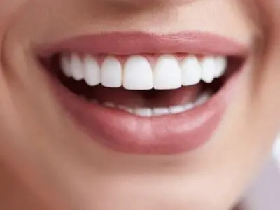 چرا نباید برای مشکلات دهان و دندان به مراکز دندانپزشکی مراجعه کنیم؟