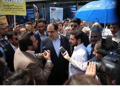 مردم با حرف و شعار قانع نمی‌شوند