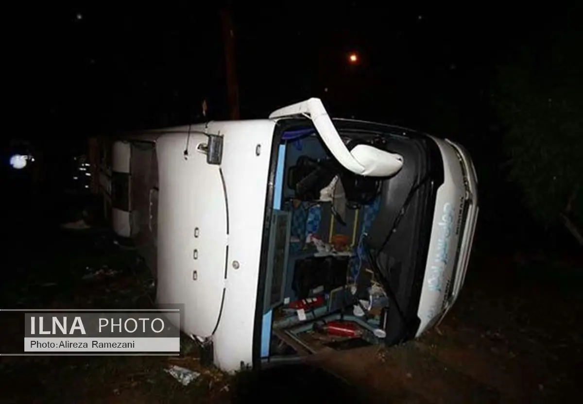 ۴۰ کشته و زخمی در واژگونی اتوبوس زائران کربلا