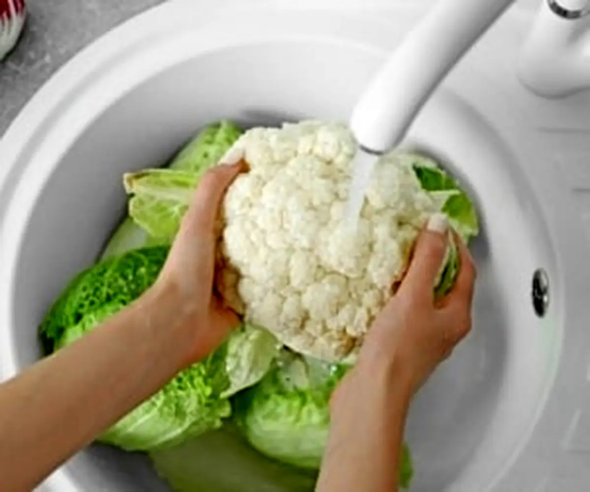 شست و شوی سبزیجات با نمک و یا مایع ظرفشویی ممنوع