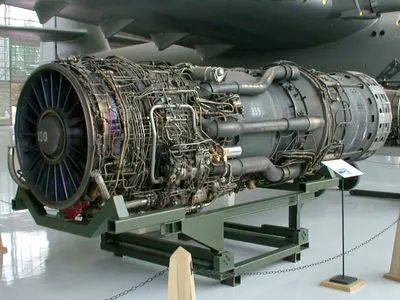 رییس‌ جمهور از نخستین موتور توربوجت ملی هواپیما رونمایی کرد