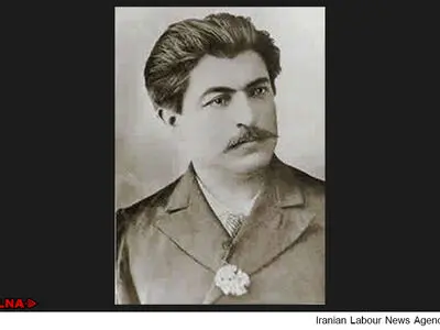 «تخت جمشید از نگاه آنتوان سوروگین»؛ زندگی‌ عکاس عهد قاجار
