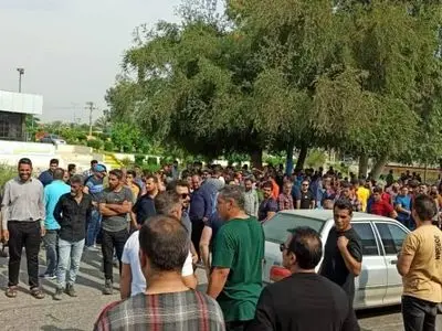 ادامه اعتراض کارگران بیکار شده «کاغذ پارس طبیعت سلولز»