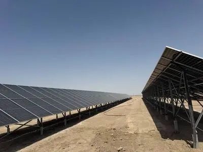 بهره‌برداری‌از ۲ نیروگاه خورشیدی در منطقه سیستان؛ گامی تازه برای توسعه انرژی‌های تجدیدپذیر