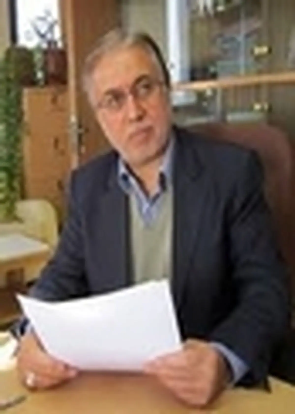 کاهش مصرف بنزین به دلیل سهم ۳۰ درصدی مالیات ارزش افزوده / رییس اتحادیه گردش مالی طلافروشان را اعلام کند