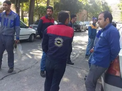 کارگران ابنیه فنی راه‌آهن اراک دو ماه حقوق معوقه طلبکارند 