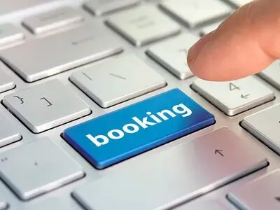 بررسی فرآیند رزرو هتل
