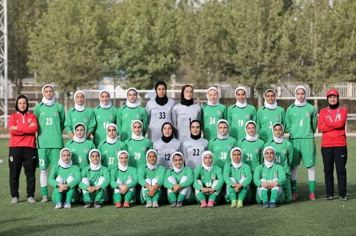 کاروان تیم ملی فوتبال بانوان به تاجیکستان رسید