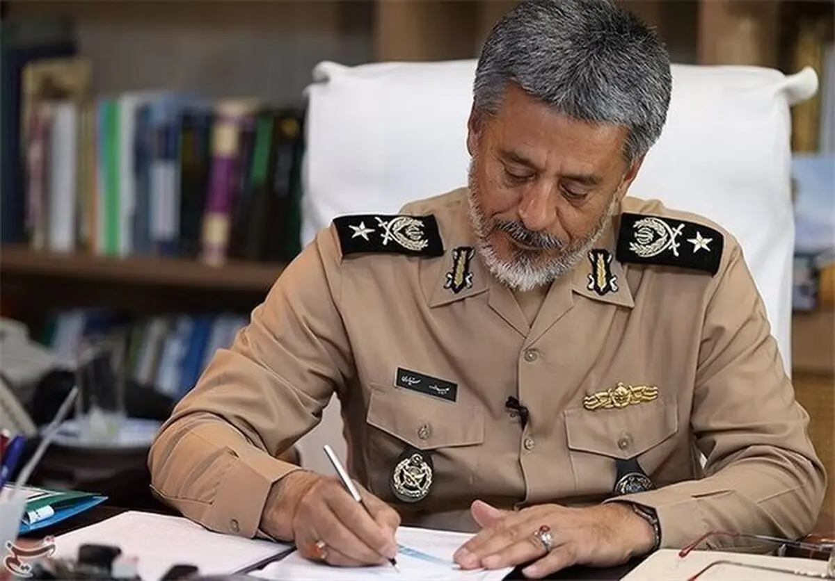 امیر دریادار سیاری درگذشت پدر شهید سپهبد موسوی را تسلیت گفت