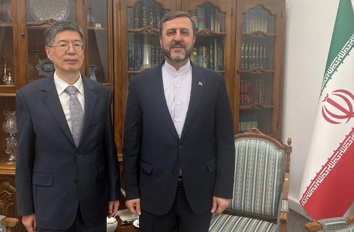 دیدار سفیر چین با معاون حقوقی و بین‌المللی وزارت امور خارجه
